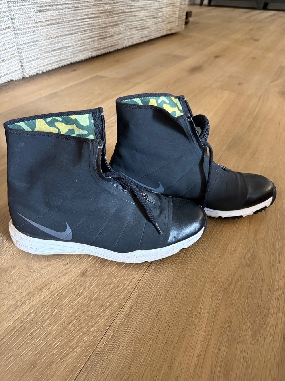Nike Black High-Top Sneakers with Camouflage Liner waterproof golf